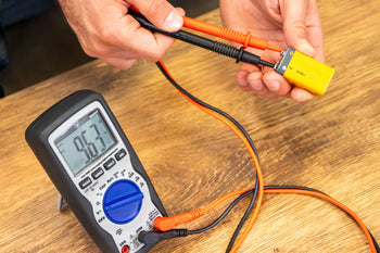 True RMS Auto ranging Multimeter with Large Screen