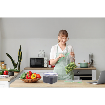 K - 2.4L Square Food Storage
