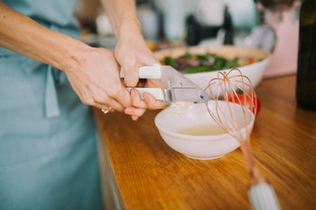 K - Stainless Steel Garlic Press (White)